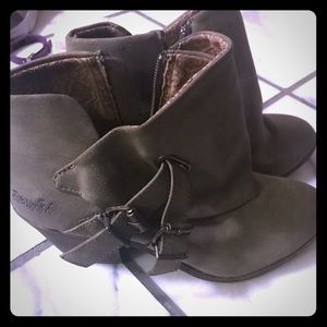 Blowfish green booties